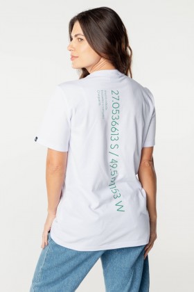 Camiseta Básica Algodão Premium Gola C - Coordenadas - Branco