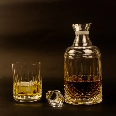 Garrafa P/ Whisky de Cristal 720ml Lapidado 68 Incolor