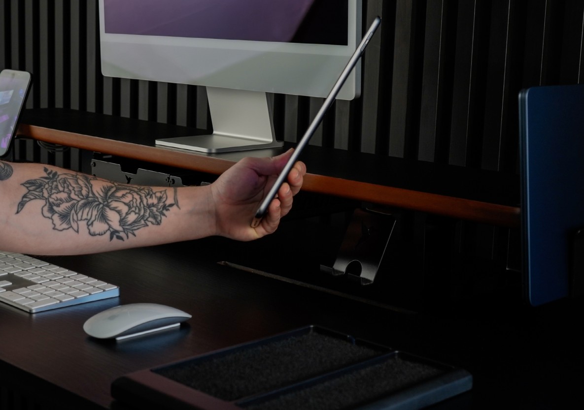 Estante Modular Suporte de Monitor Stand Minimal Pro M2 Estante Modular Suporte de Monitor Stand Minimal Pro M2