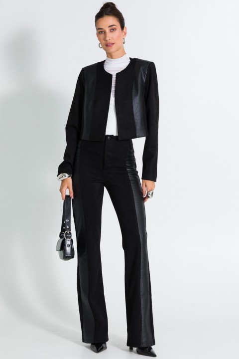 Calça Flare com Pesponto de Alfaiataria Feminina Iane - Preto - Tlic Rio