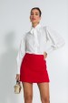 Camisa Tradicional com Laço na Gola de Alfaiataria Feminina Selma  - Off White - Tlic Rio