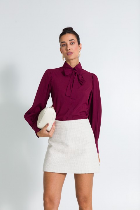 Camisa Tradicional com Laço na Gola de Alfaiataria Feminina Selma  - Bordo - Tlic Rio