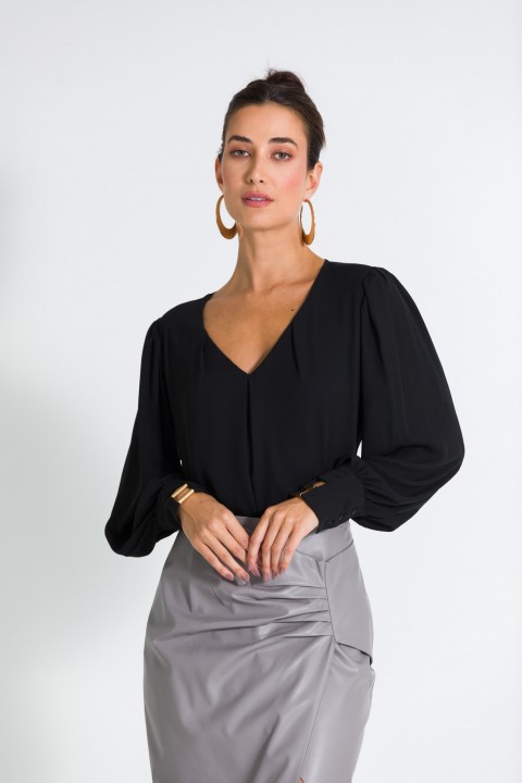 Blusa Manga Longa Gola V com Detalhe na Manga de Alfaiataria Feminina Natalia - Preto- Tlic Rio
