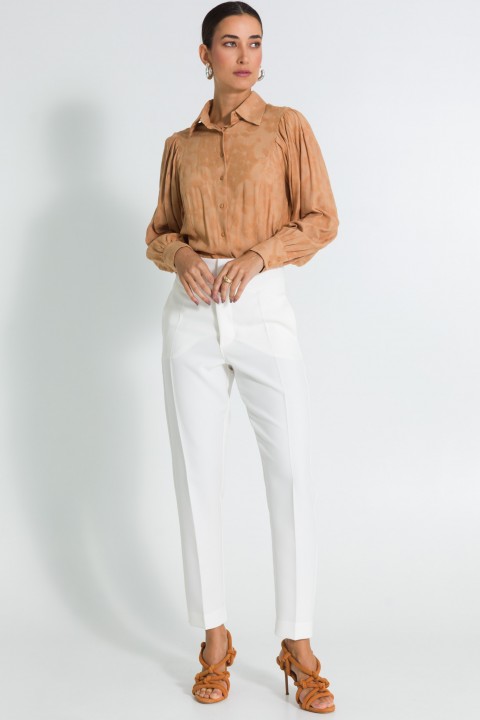 Camisa Texturizada com Mangas Bufantes de Alfaiataria Feminina Isabeli  - Bege - Tlic Rio