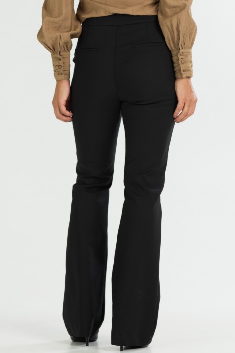 Calça Flare Tradicional de Alfaiataria Feminina Indiara - Preto - Tlic Rio