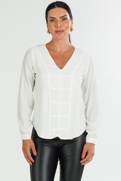 Blusa Manga Longa Gola V com Detalhe  Frontal de Alfaiataria Feminina Nubia - Off White  - Tlic Rio