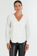 Blusa Manga Longa Gola V com Detalhe  Frontal de Alfaiataria Feminina Nubia - Off White  - Tlic Rio
