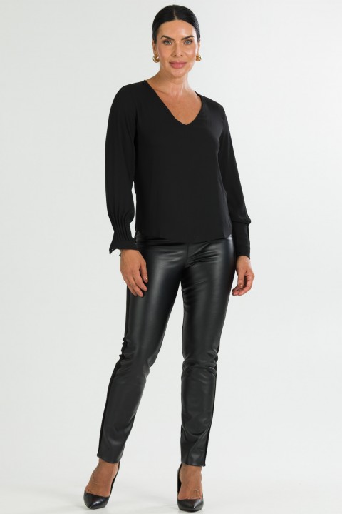 Blusa Manga Longa Gola V com Detalhes No Punho de Alfaiataria Feminina Rosalinda- Preto- Tlic Rio
