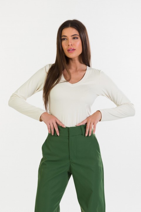 Blusa Manga Longa Decote V Suede de Alfaiataria Feminina Karina - Bege - Tlic Rio
